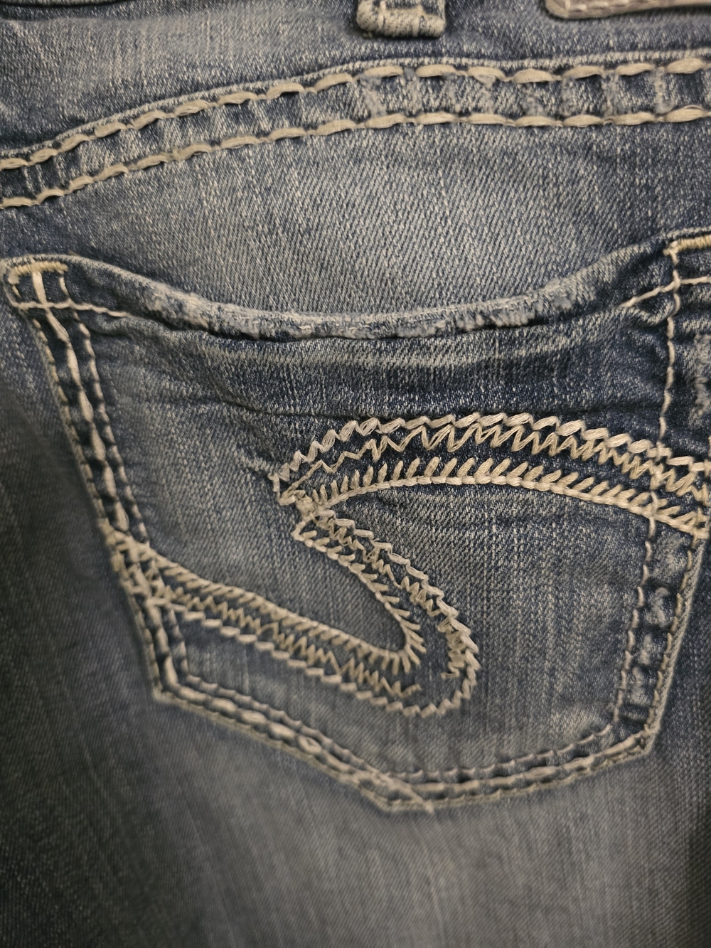 Silver Jeans Light Blue Cropped Ankle Jeans - Picture 7 of 7